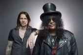 Slash solo promo 2014 travis shinn 2014 (1)